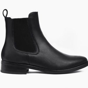 Thursday Boot Company Women's Duchess Black Leather Chelsea Ankle Boots Size 8.5